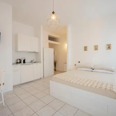 Monolocale Farini Appartement Parme